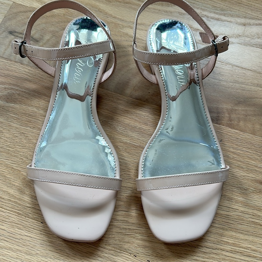 J Crew strappy sandals patent dusty pink taupe size 8.5, adjustable ankle strap - Picture 3 of 12